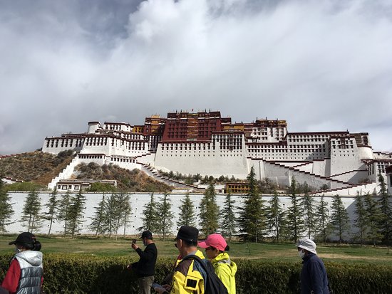 Nepal Tibet Tour– 13 Days